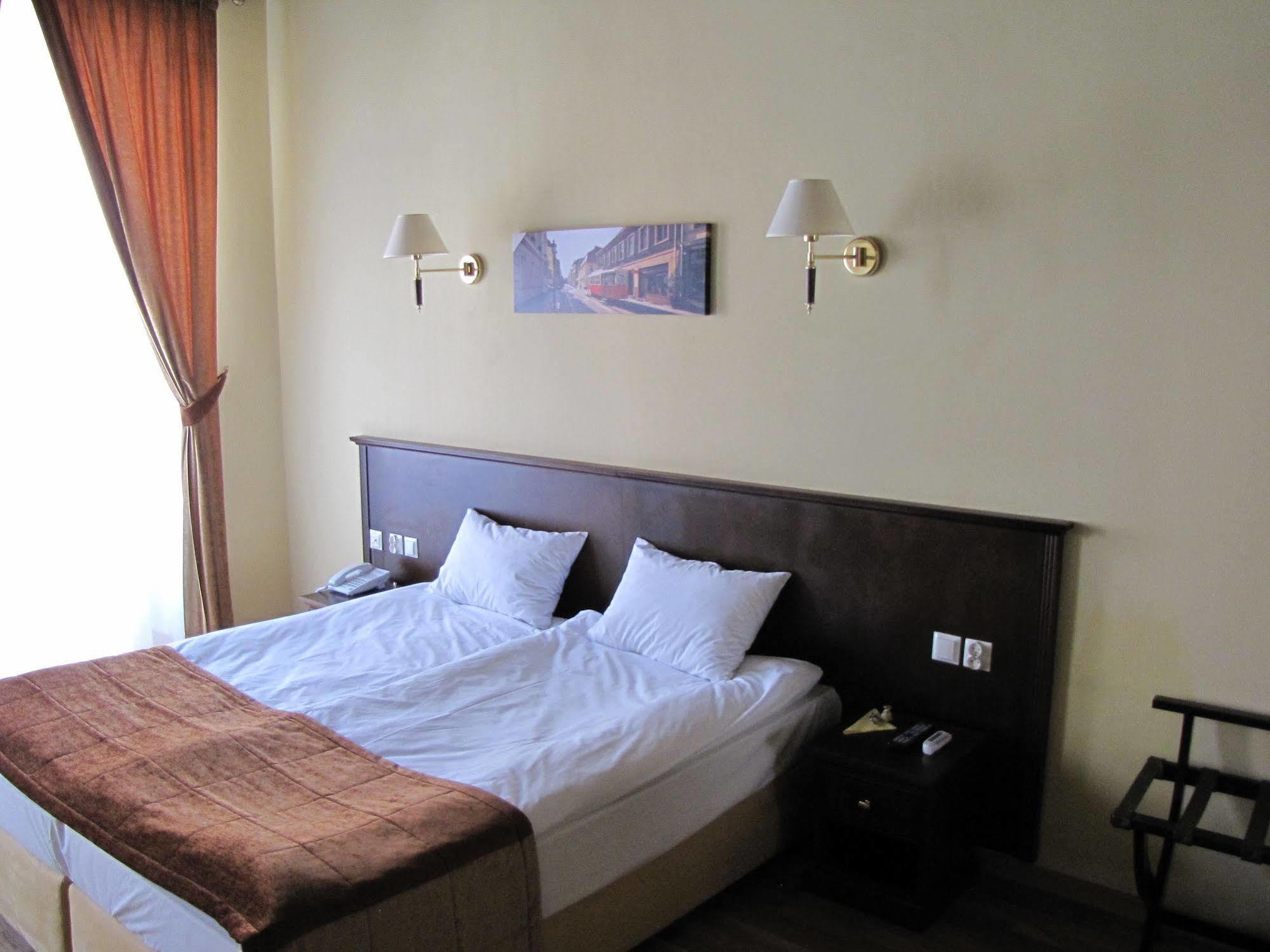 Rezydencja Cleopatra Bed and Breakfast Lublino Esterno foto