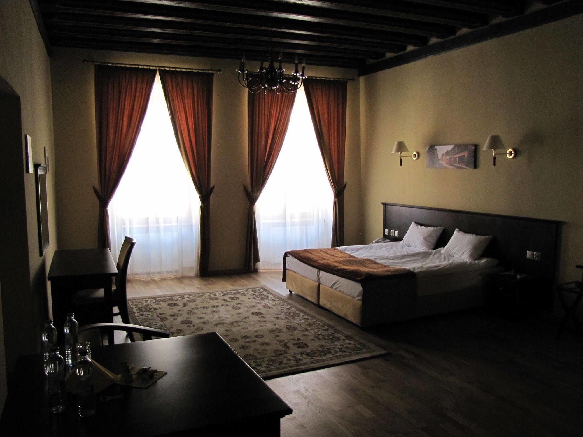 Rezydencja Cleopatra Bed and Breakfast Lublino Esterno foto