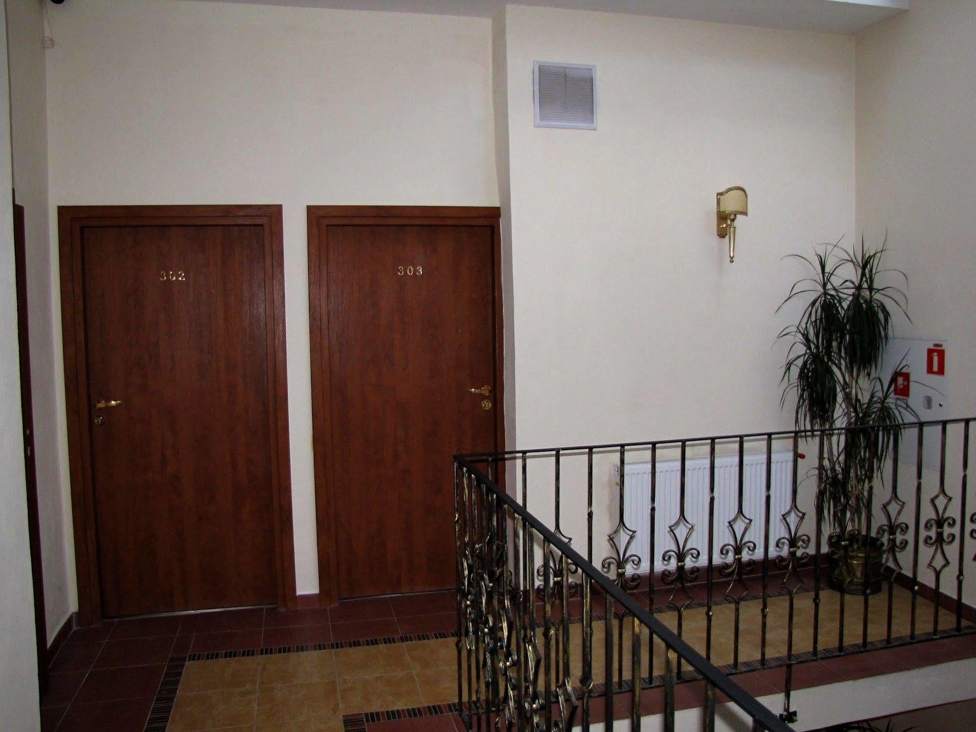 Rezydencja Cleopatra Bed and Breakfast Lublino Esterno foto